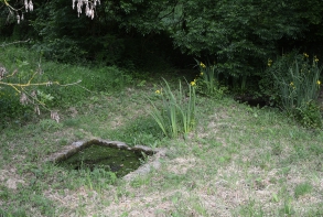 Entretien/désherbage du chemin des Castors, à Saint-Hervé