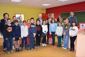 Mercredi 19 octobre : première rencontre des jeunes conseillers élus qui ont pu rencontrer le maire, Rémy Moulin.