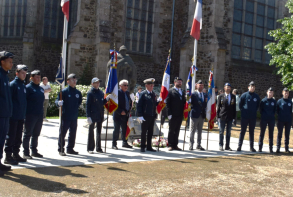 Cérémonie au monument aux morts du centre ville 