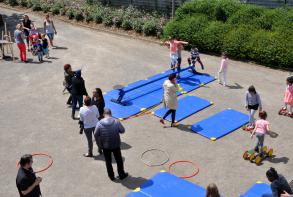 Ateliers cirque sur l'esplanade Nelson Mandela