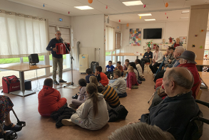 Chant en gallo à l'Ehapd Foyer d'Argoat, avec Alain Le Boulanger