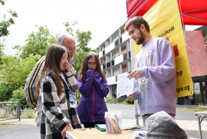 La science en bas de chez toi avec Les Petits débrouillards