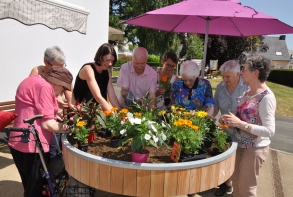 Actualités inauguration jardinières Ehapd