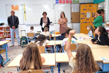 Actualité : le maire visite l'école des Villes Moisan élémentaire pour la rentrée 03 09 2026 2