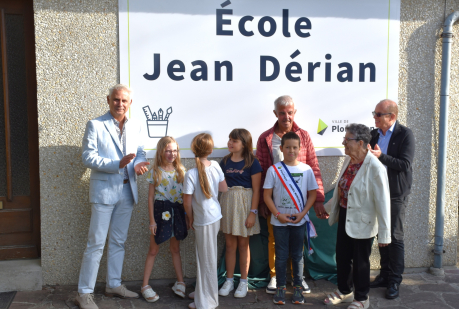 Actualité : dévoilement de la plaque de l'école Jean Dérian 25 septembre 2026
