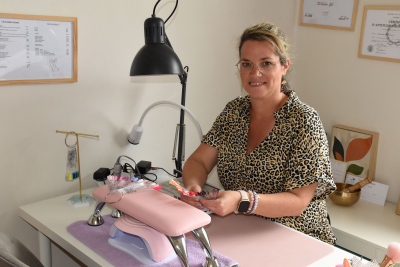 Annuaire commerces LEO Z'ONGLES ET BEAUTE Axelle Cassaigne