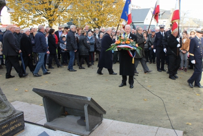 Actualité commémoration centenaire guerre 14 18 gerbe novembre 2018