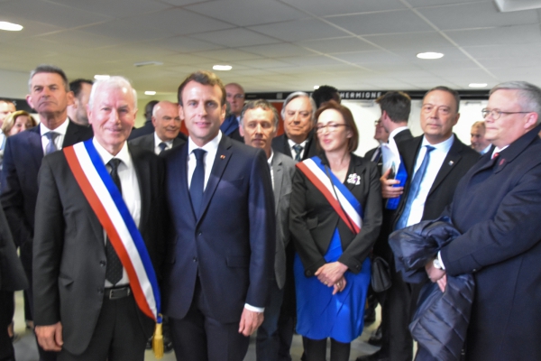 Actualité : Le président Emmanuel Macron à Ploufragan Assises Maires de Bretagne 5