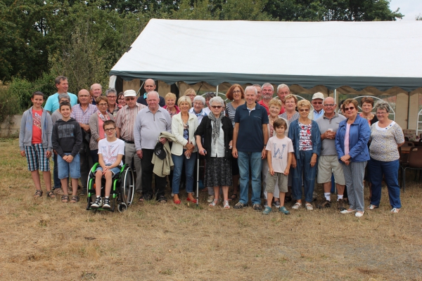 Quartiers Repas de quartier du Village de Launivier 4 avril 2016