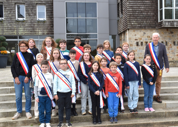 Actualité : les élus du conseil municipal des enfants 5 novembre 2025