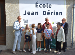 Actualité : dévoilement de la plaque de l'école Jean Dérian 25 septembre 2026