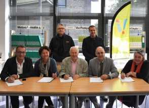 Actualité Jeunesse-éducation Signature re-labellisation du PIJ septembre 2017