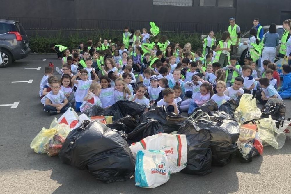 World cleanup day 2024 groupe école Louis Guilloux